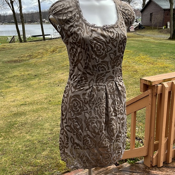 Siste’s retro looking floral dress M-L - Picture 3 of 16